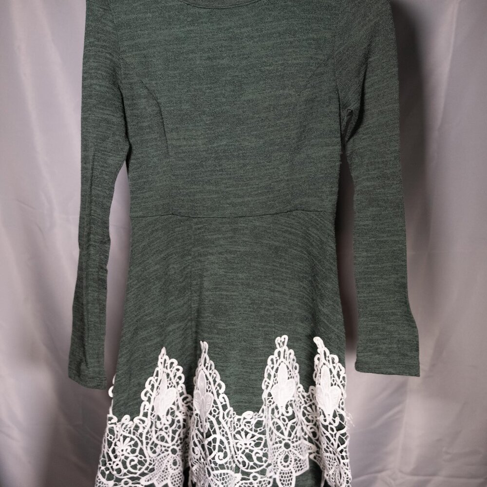 Green Long-Sleeve Dress with White Lace Trim
